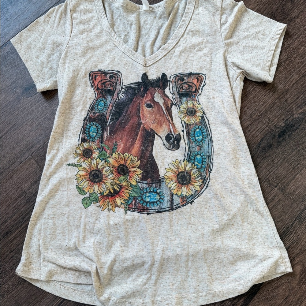 Liberty Women’s Horse and Sunflower Tee - Gray